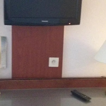 Saint Louis De France לורדה