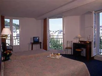 Saint Louis De France מלון 3*