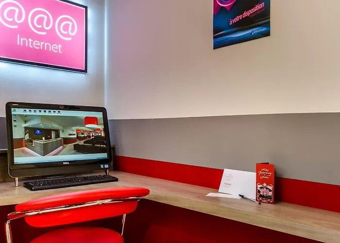 Saint Louis De France 호텔 루르드