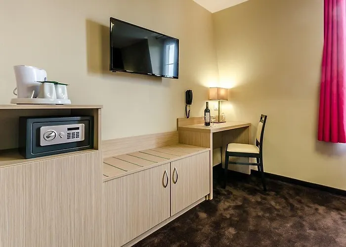 Saint Louis De France Hotel Lourdes