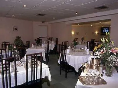 Hotel Saint Louis De France