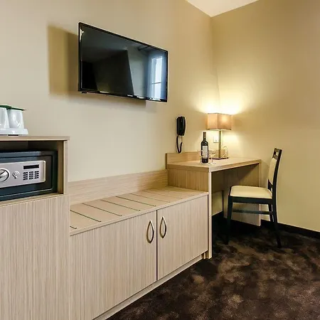 Saint Louis De France Hotel Lourdes