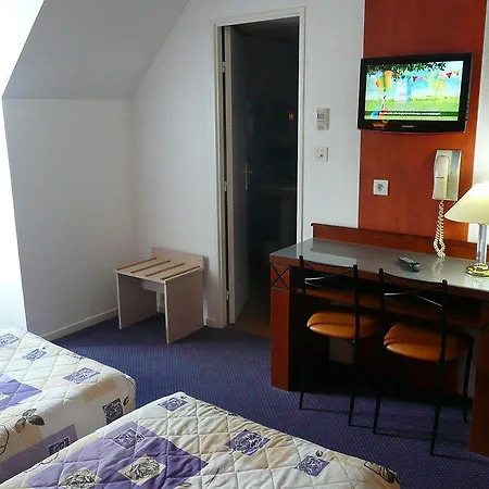 Hotel Saint Louis De France 3*